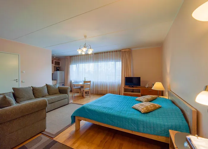 Romeo Family Kaarli タリン