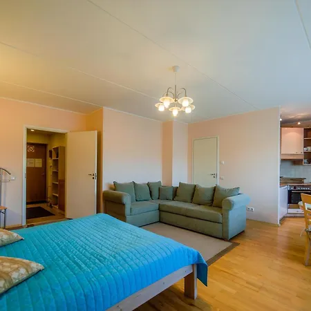 卡尔里罗密欧家庭公寓酒店 公寓